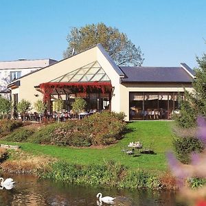 L'Hotel Des Bords De L'Ill